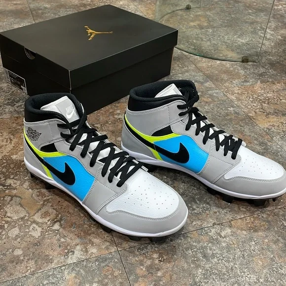 CUSTOM NIKE JORDAN SNEAKERS - Picture 4 of 4